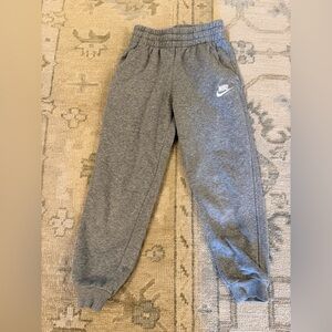 Nike Kids sportswear club fleece Charcoal Gray Joggers